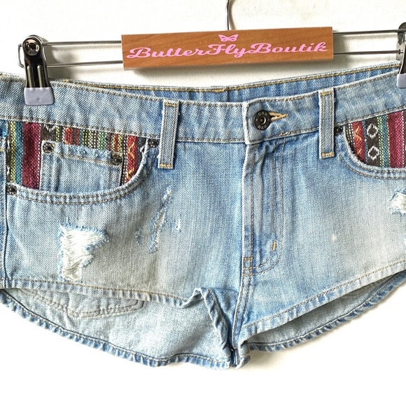 Carmar Stacy Jean denim high rise shorts, non-stretch. Boho Shorts, Size 28, NWT - Picture 4 of 7